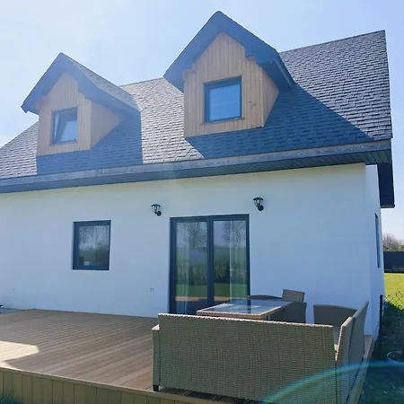 Holiday home Dom Na Wylacznosc Nad Morzem *
